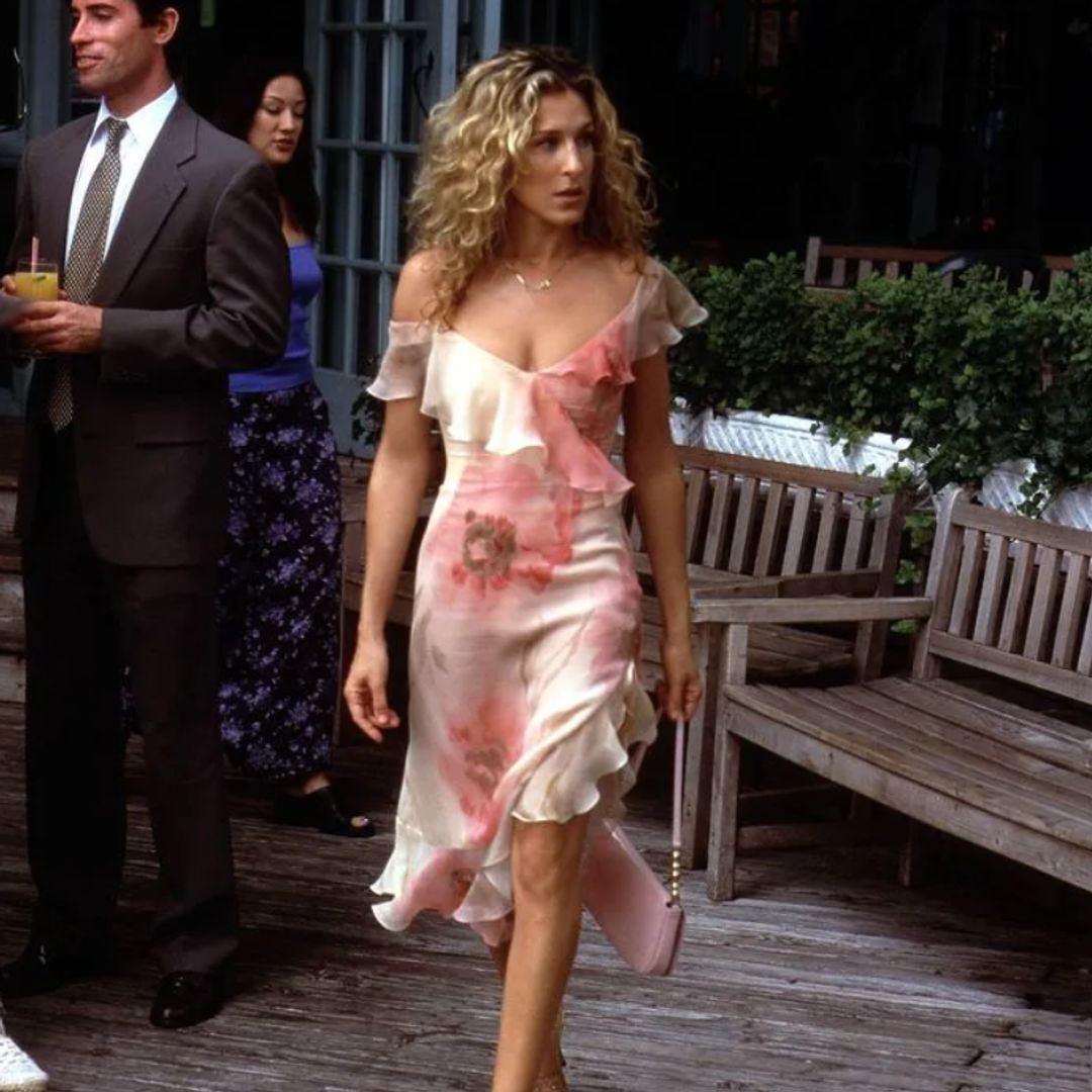 Meet the Instagram account sourcing every Sex and The City outfit