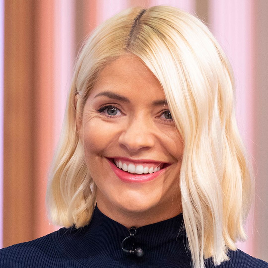 Holly Willoughby's black mini skirt totally surprises This Morning viewers