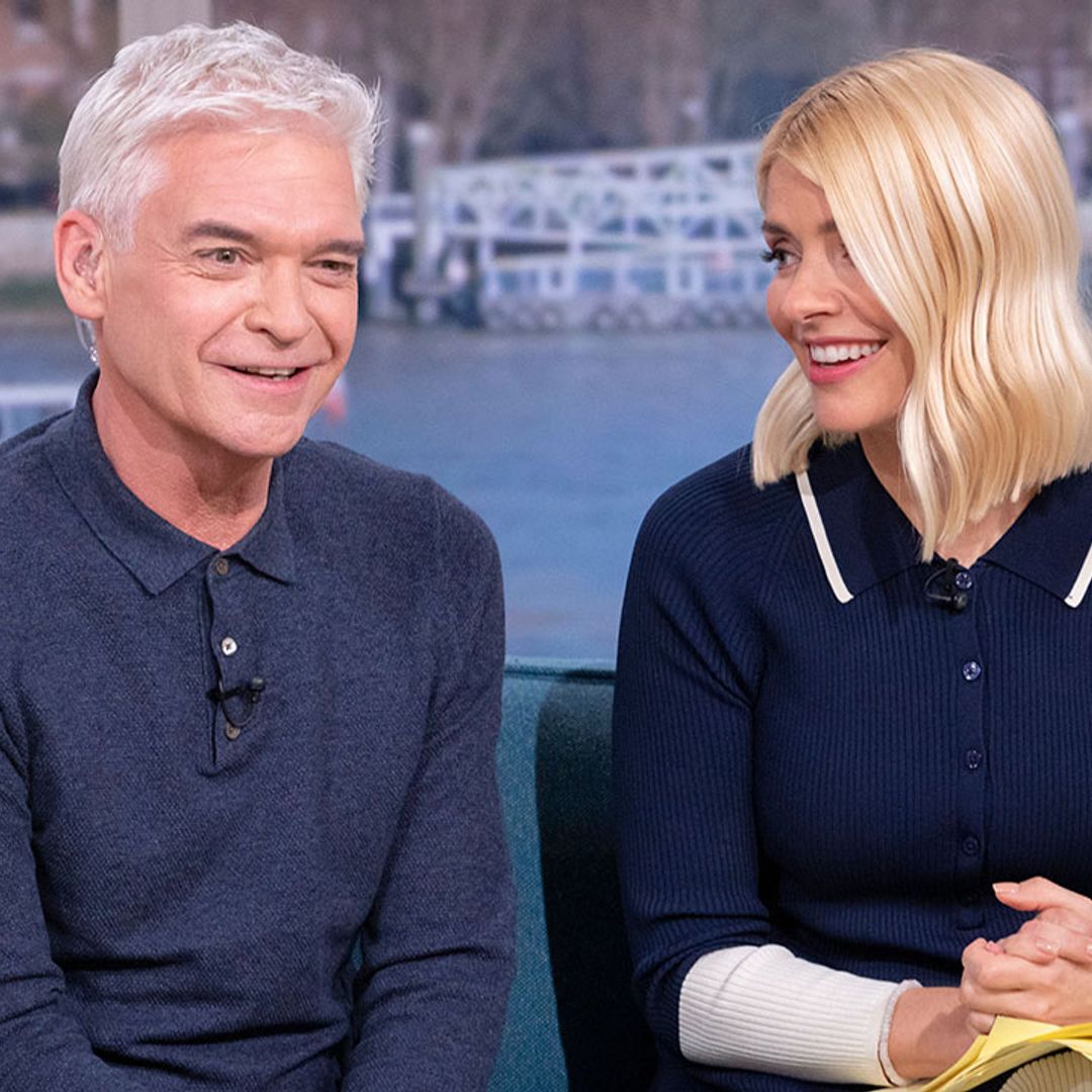 Holly Willoughby and Phillip Schofield reduce This Morning viewers to tears with amazing gesture