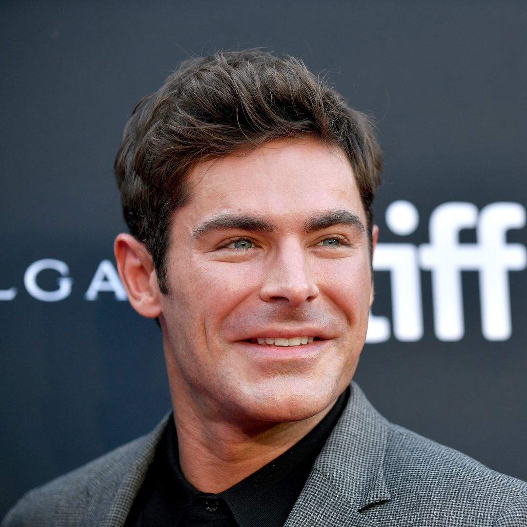 Zac Efron looks completely unrecognizable on romantic Italian holiday