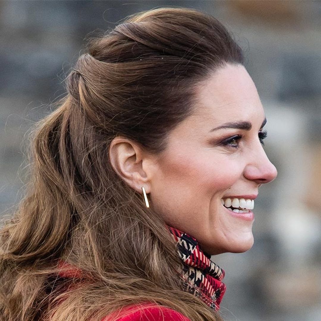 Kate Middleton returns to hospital where she was born on royal train tour