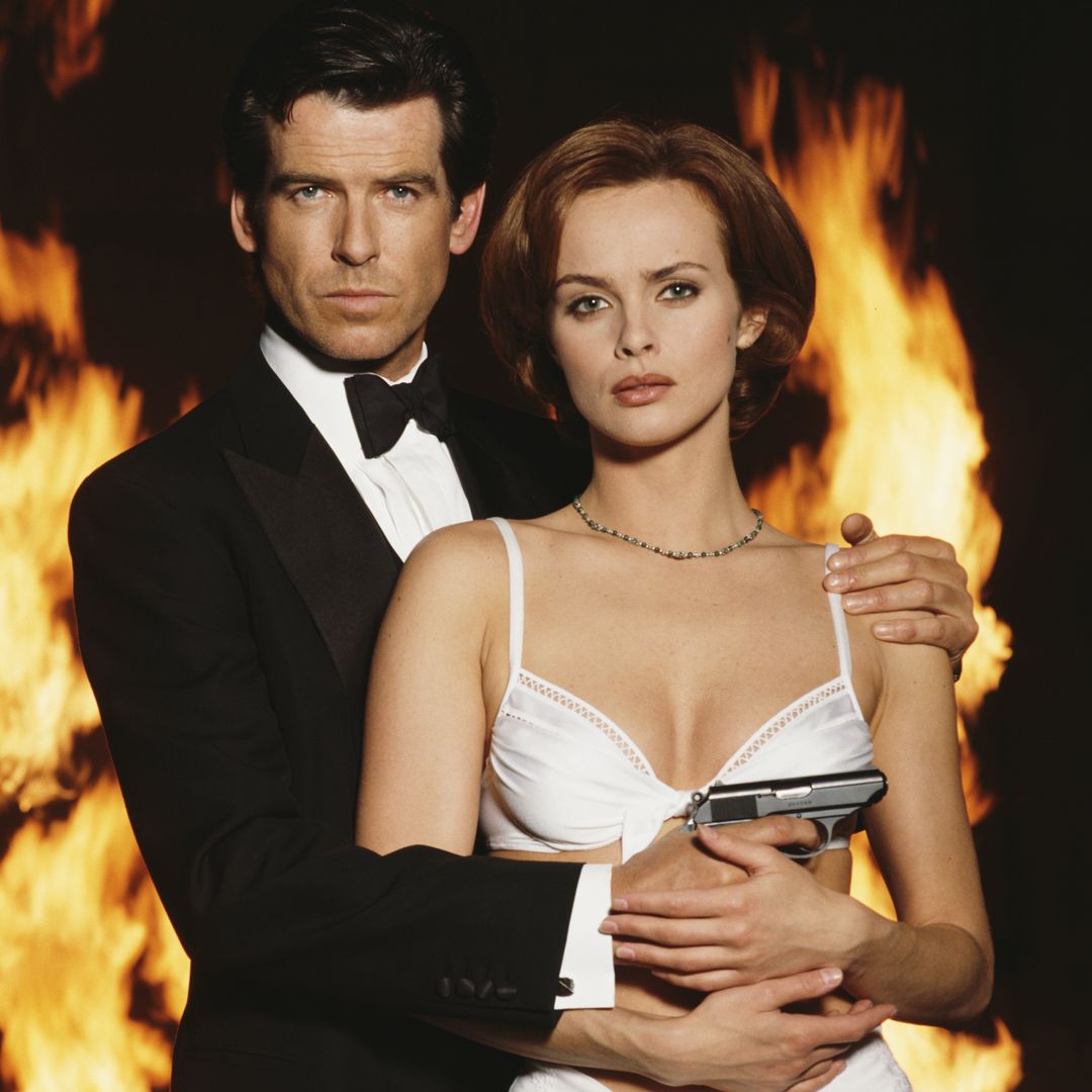 Bond girl makes low-key appearance with daughter 30 years after 007