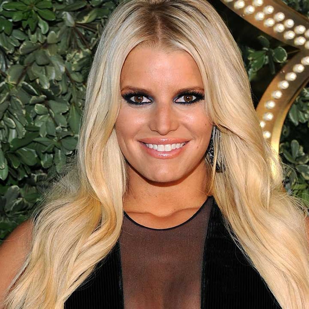 Jessica Simpson wows in leather shorts – and wait 'til you see her boots