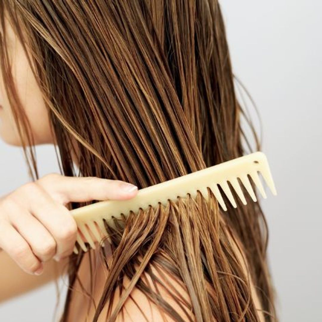5 things a hair expert wants you to stop doing in your 40s and 50s