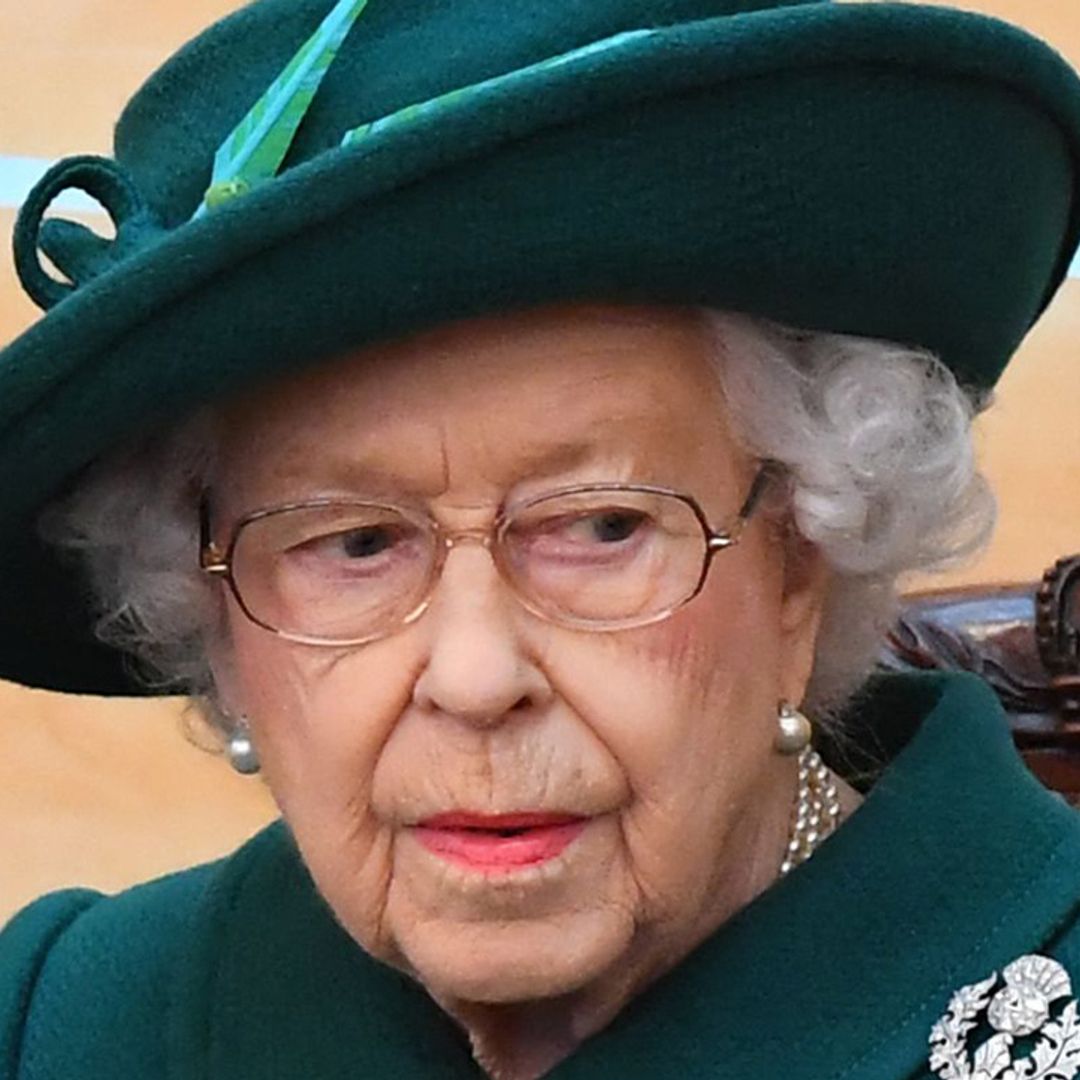 The Queen wears meaningful brooch for the opening of Scottish Parliament