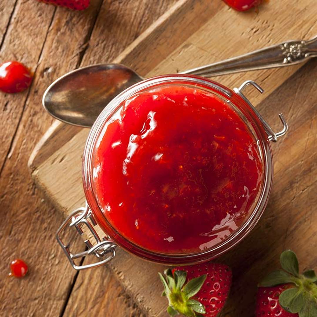 How to make your own strawberry and PROSECCO jam