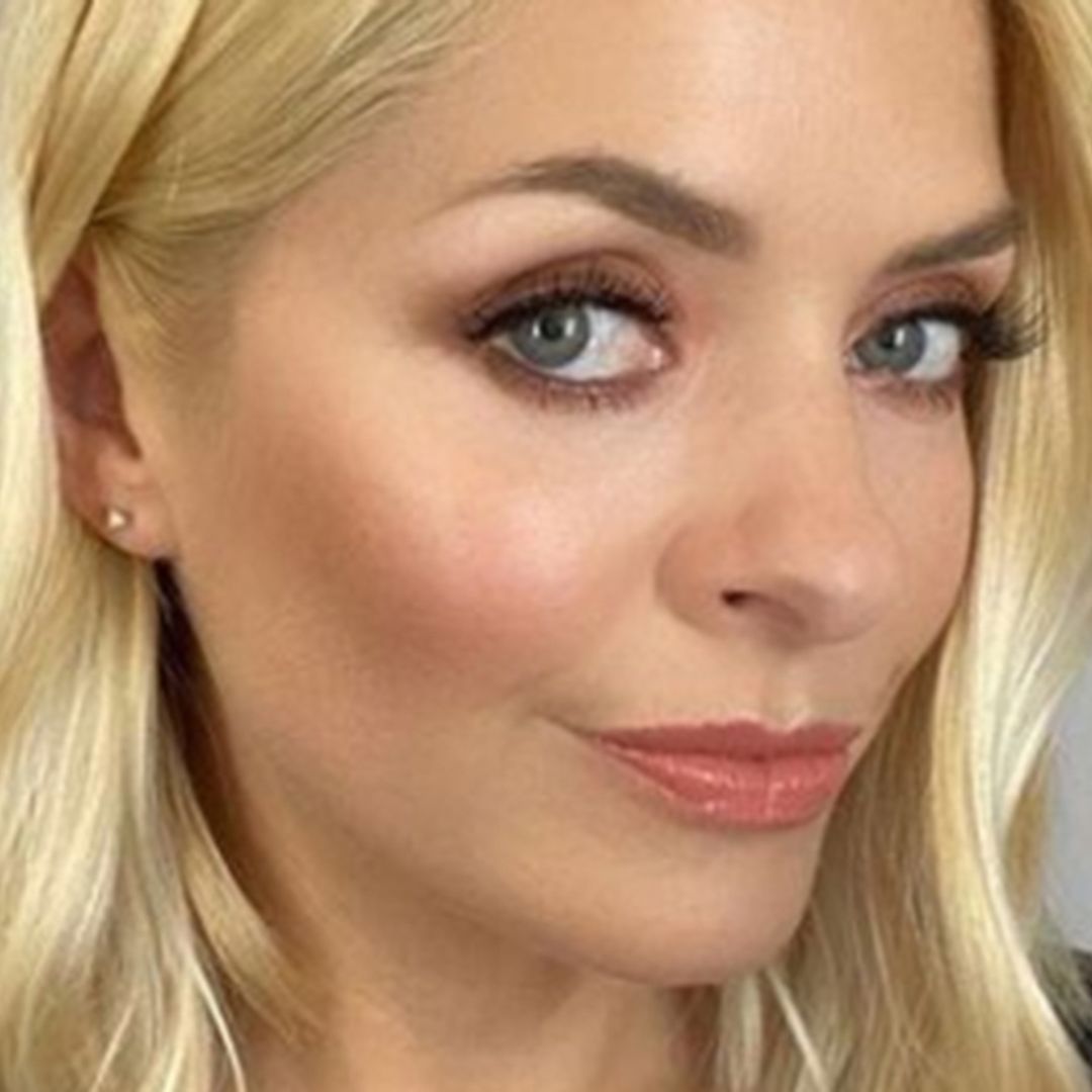 Holly Willoughby's workout outfit has to be seen to be believed