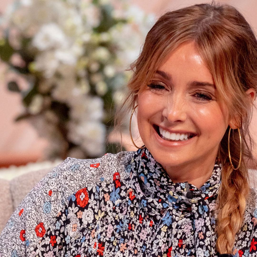 Louise Redknapp's flattering blouse has the most beautiful print