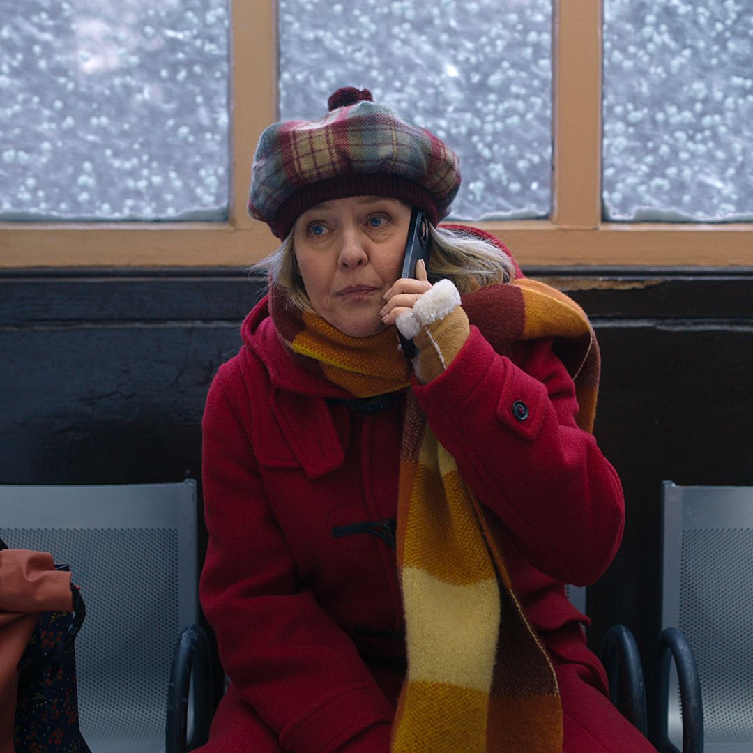 Netflix's 'amazing' 4-part series with Shetland and Downton Abbey stars tops TV chart