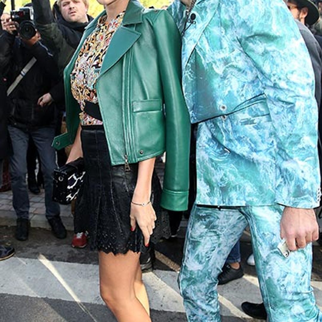 Miranda Kerr shrugs off celebrity prankster at Louis Vuitton PFW show
