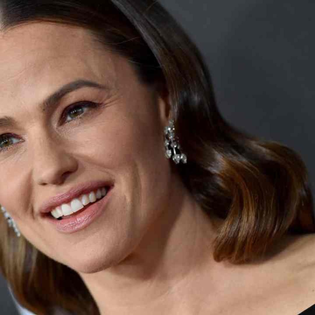 Jennifer Garner shares photo of stunning engagement ring - but it's not what you think