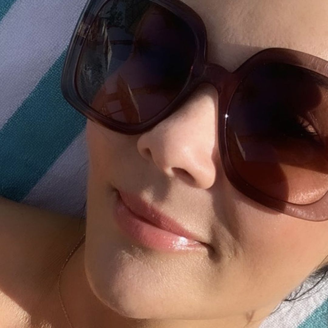 Martine McCutcheon reveals holiday swimsuit - and Holly Willoughby's a fan