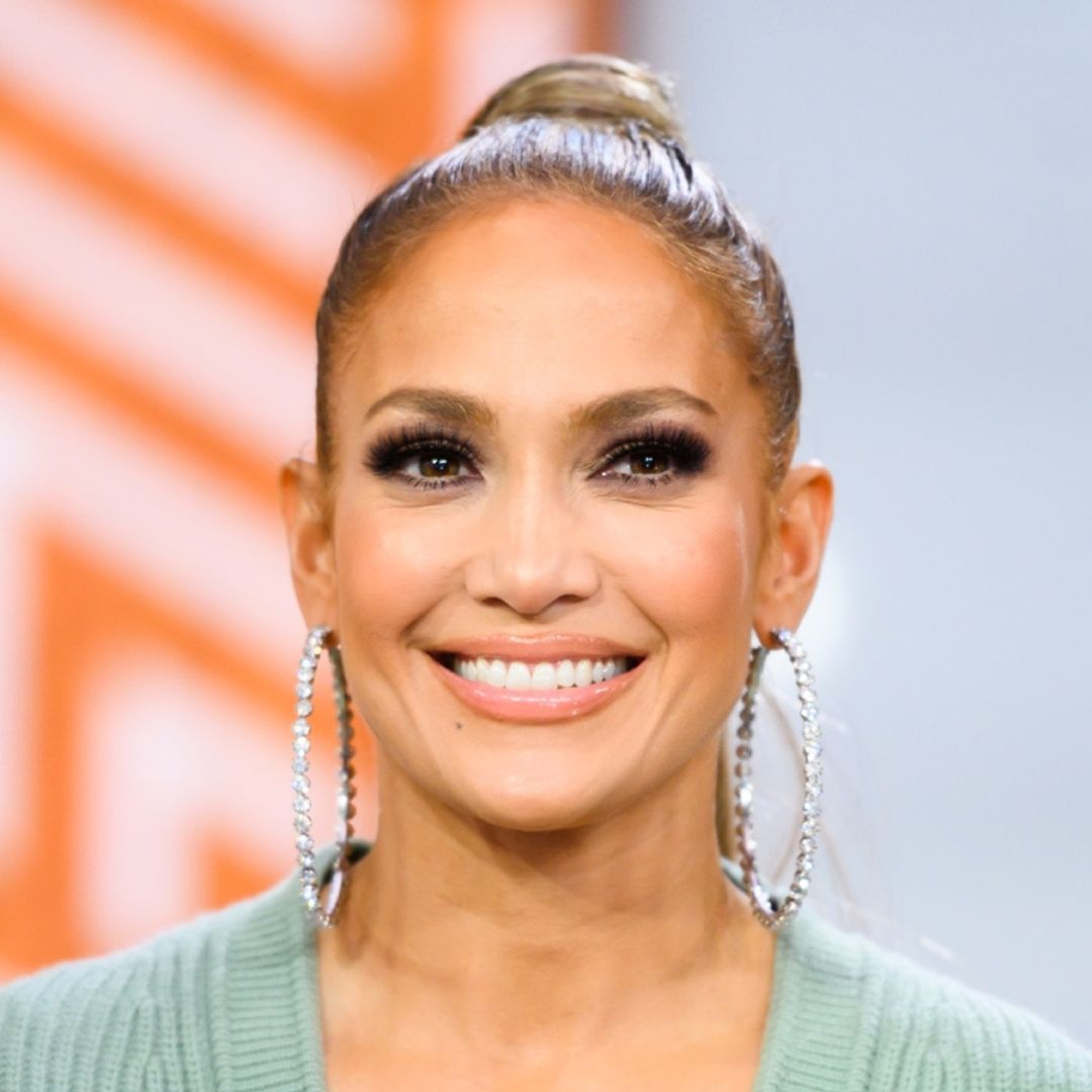 Jennifer Lopez sparks engagement rumors after rocking large diamond ring