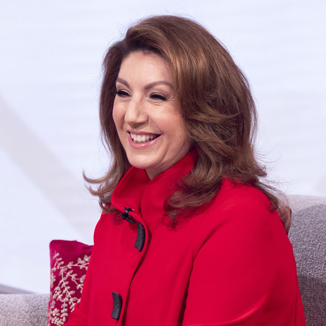 Jane McDonald is an ageless beauty for stunning swimsuit photo