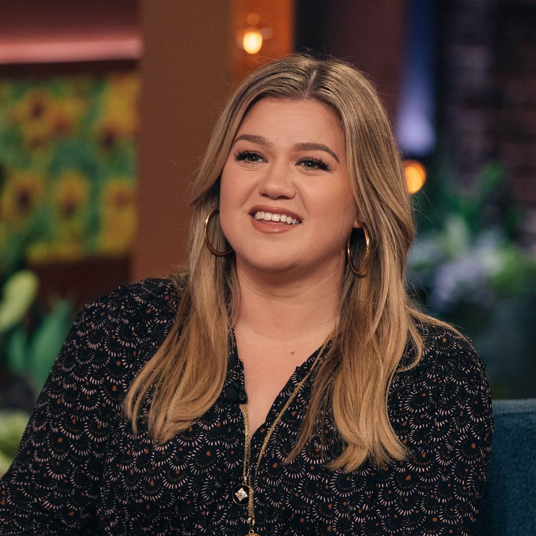 Kelly Clarkson faces devastating news as staffers claim 'toxic' environment on her talk show