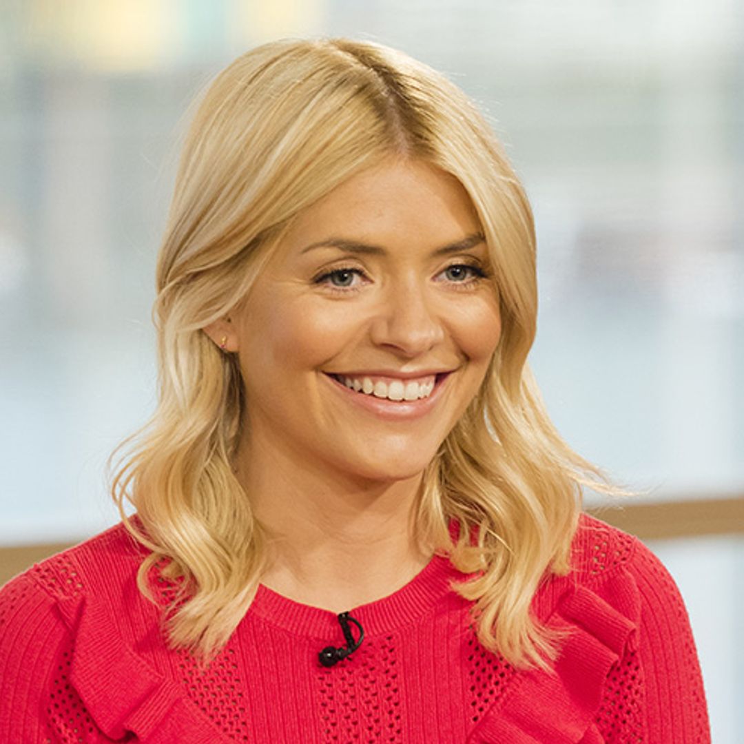 Holly Willoughby wows in Warehouse