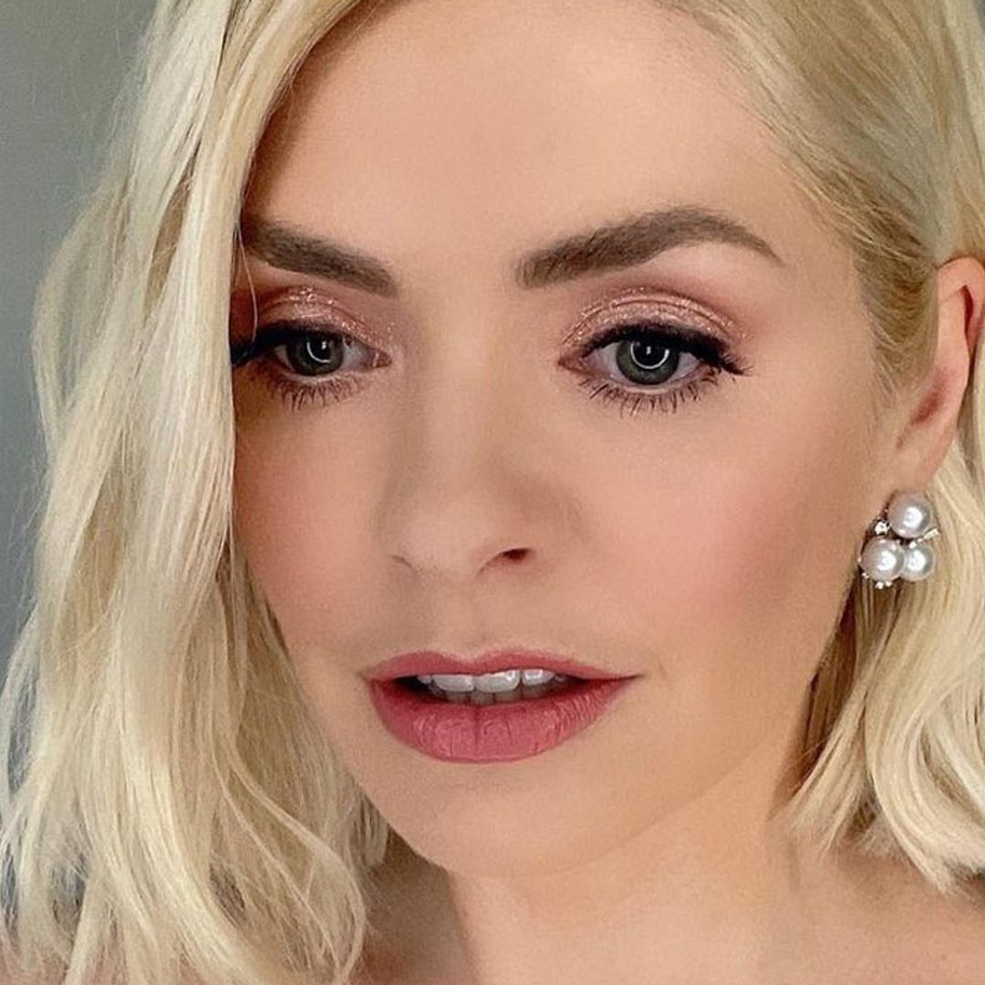 Holly Willoughby rocks feathered bridal dress for Dancing on Ice final - fans react