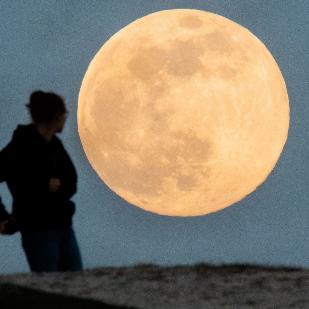 How this week's biggest full moon can affect menopausal women