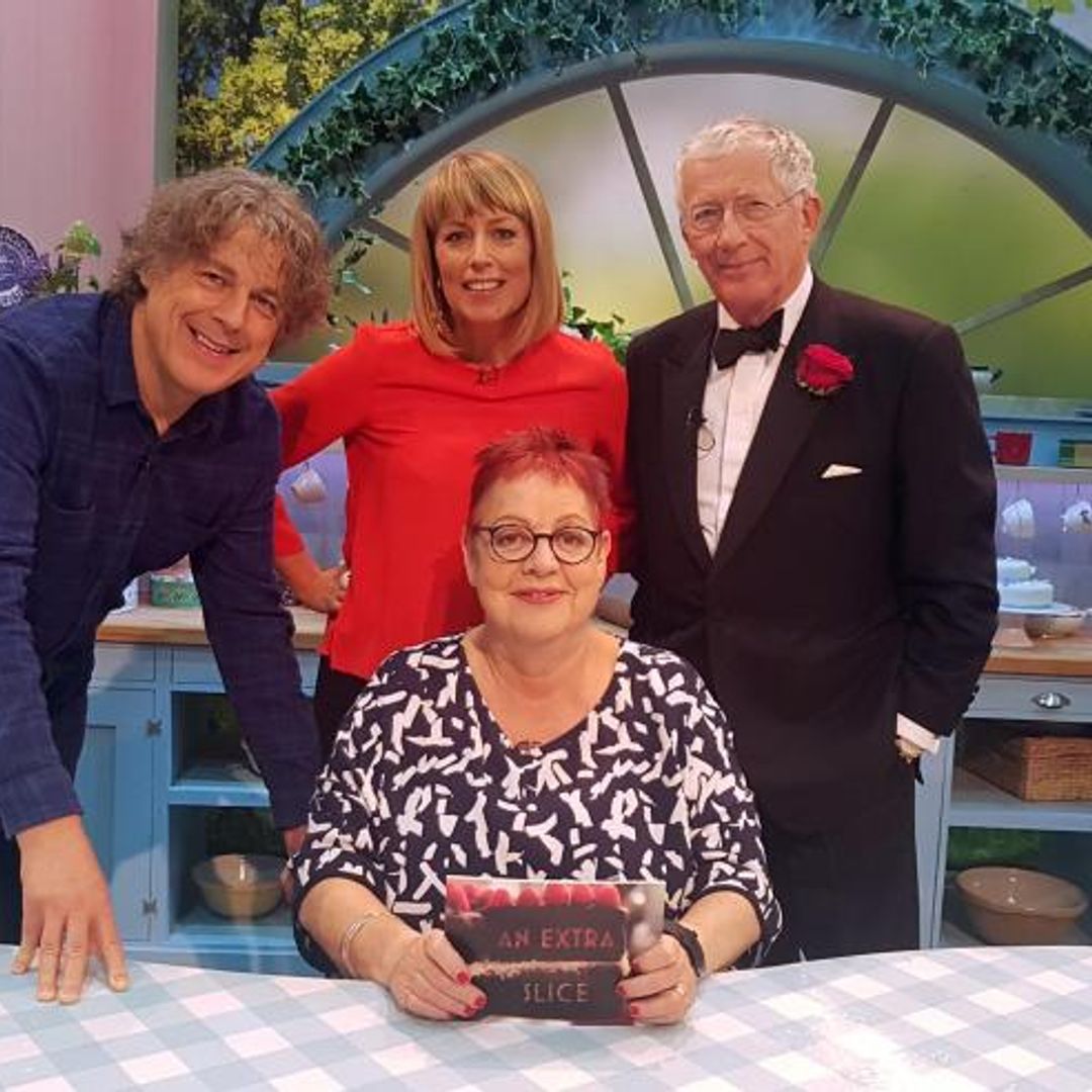Alan Davies points out The Great British Bake Off's biggest flaw