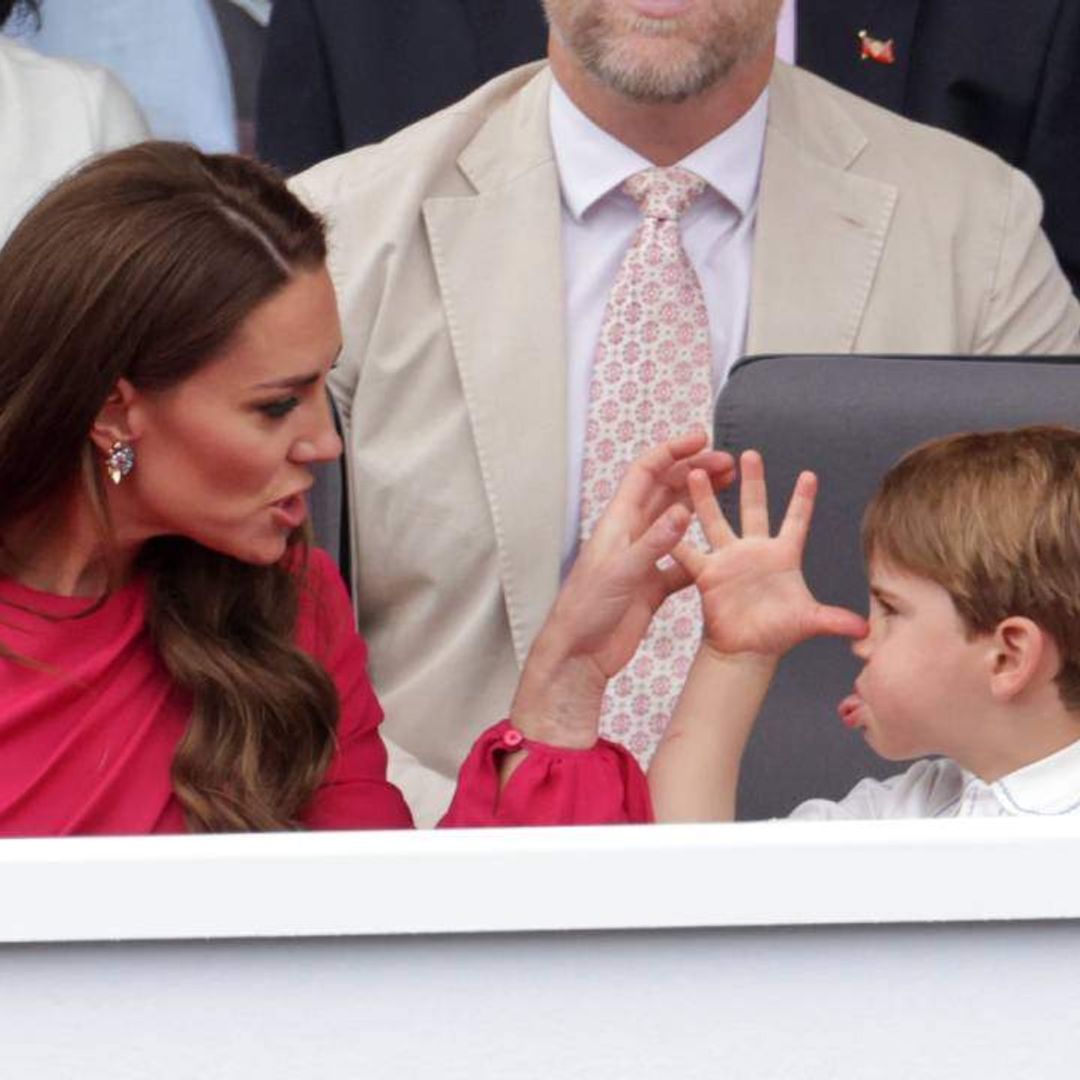 Kate Middleton struggles with endearingly relatable mum moment during Jubilee Pageant - WATCH