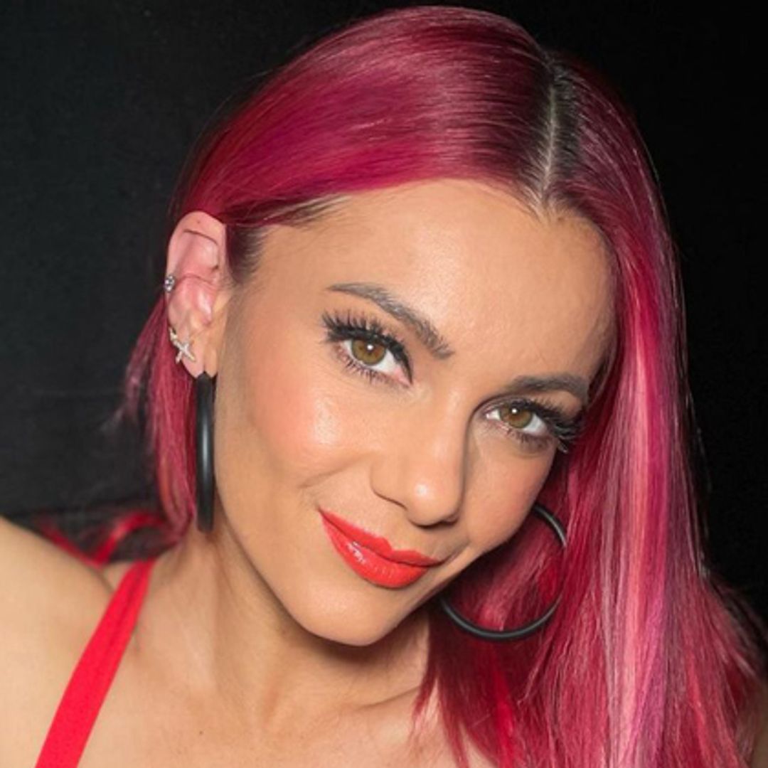 Dianne Buswell is effortlessly chic in high-waisted jeans and cropped shirt