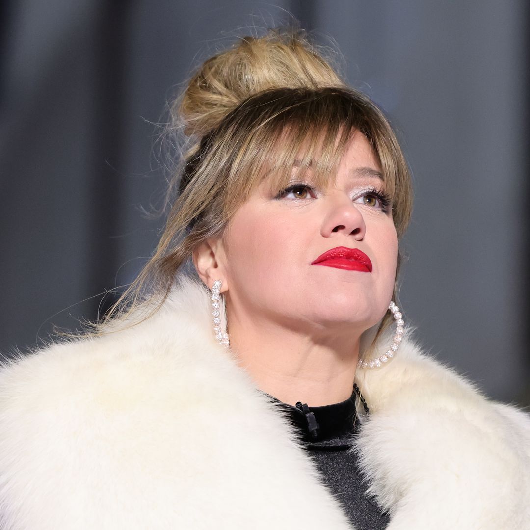 Kelly Clarkson 'devastated' as she postpones Las Vegas residency for health reasons