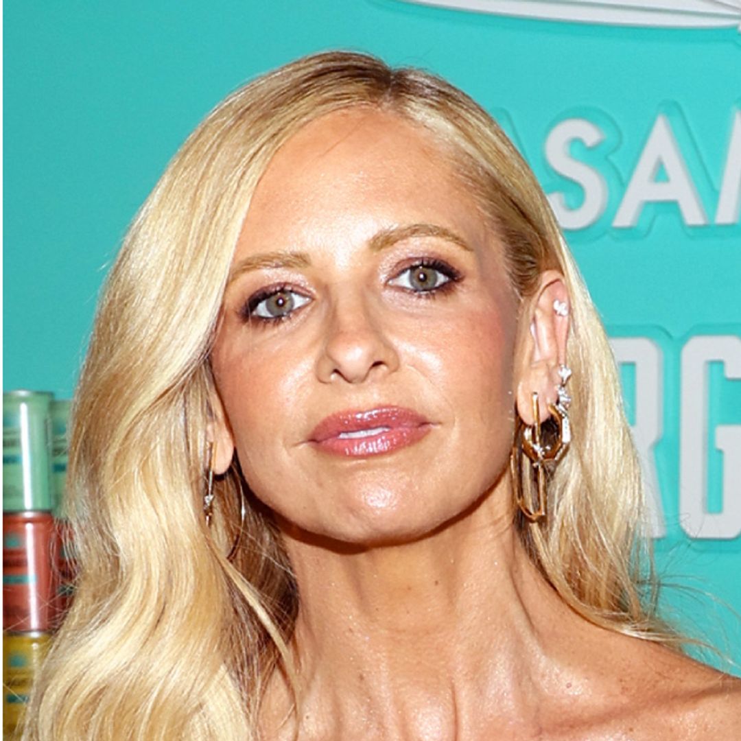 Sarah Michelle Gellar and Allison Janney rock daring red carpet looks for Las Culturistas Awards