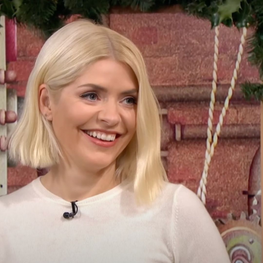 Holly Willoughby shows off sweet singing voice during live This Morning moment