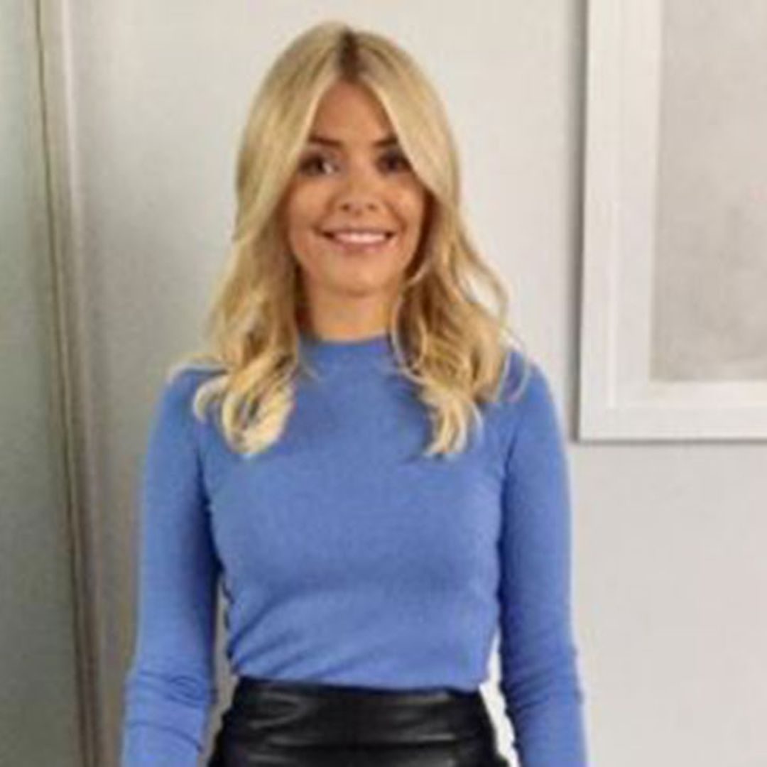 This Morning's Holly Willoughby nails the office look in £198 leather pencil skirt