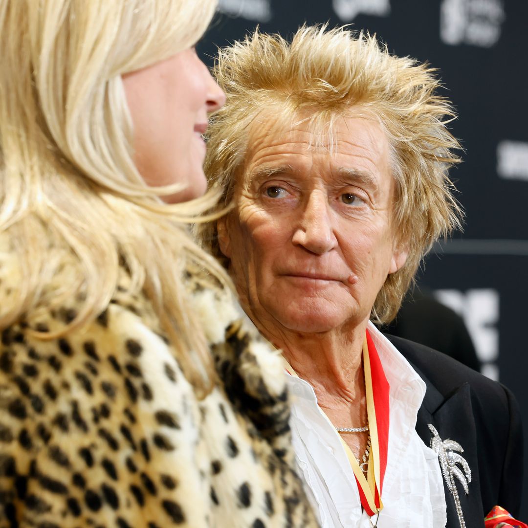 Rod Stewart supported by Penny Lancaster as he shares worrying health message