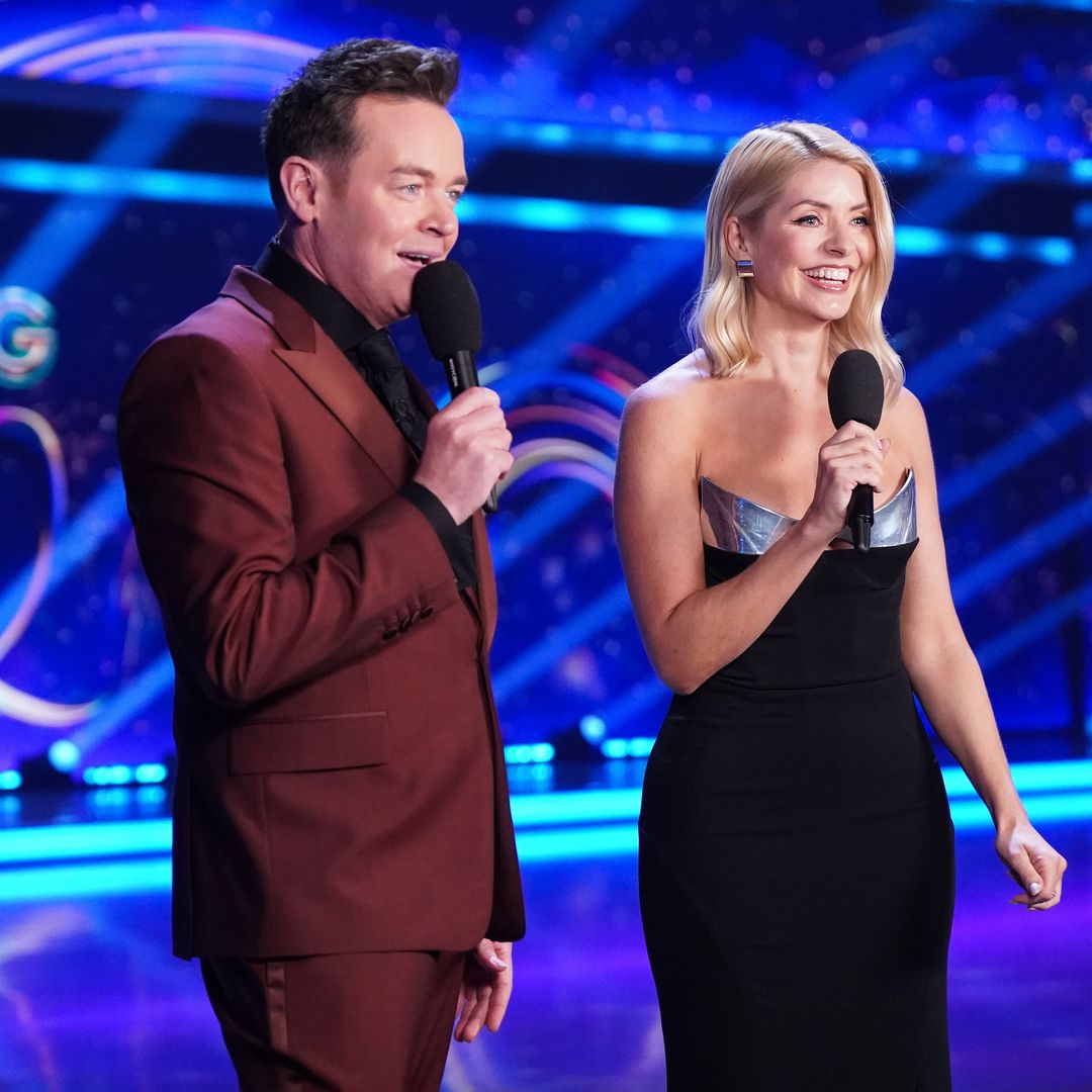 Dancing On Ice viewers spot Holly Willoughby and Stephen Mulhern's 'annoying' habit