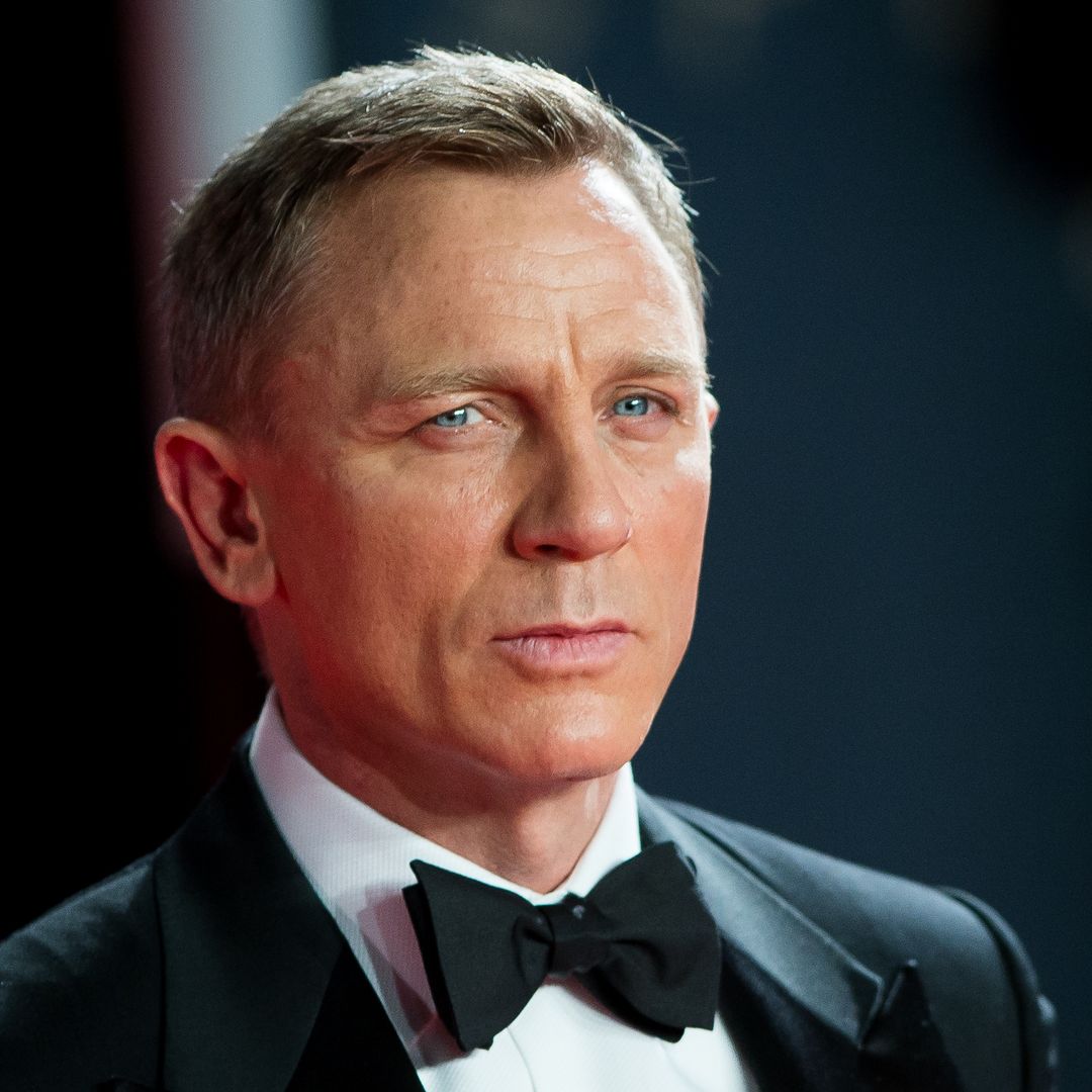 Daniel Craig looks unrecognizable as he debuts transformation worlds away from James Bond