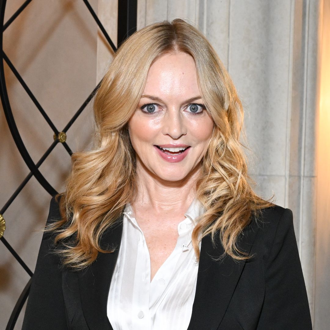 Heather Graham surprises with gorgeous new look 