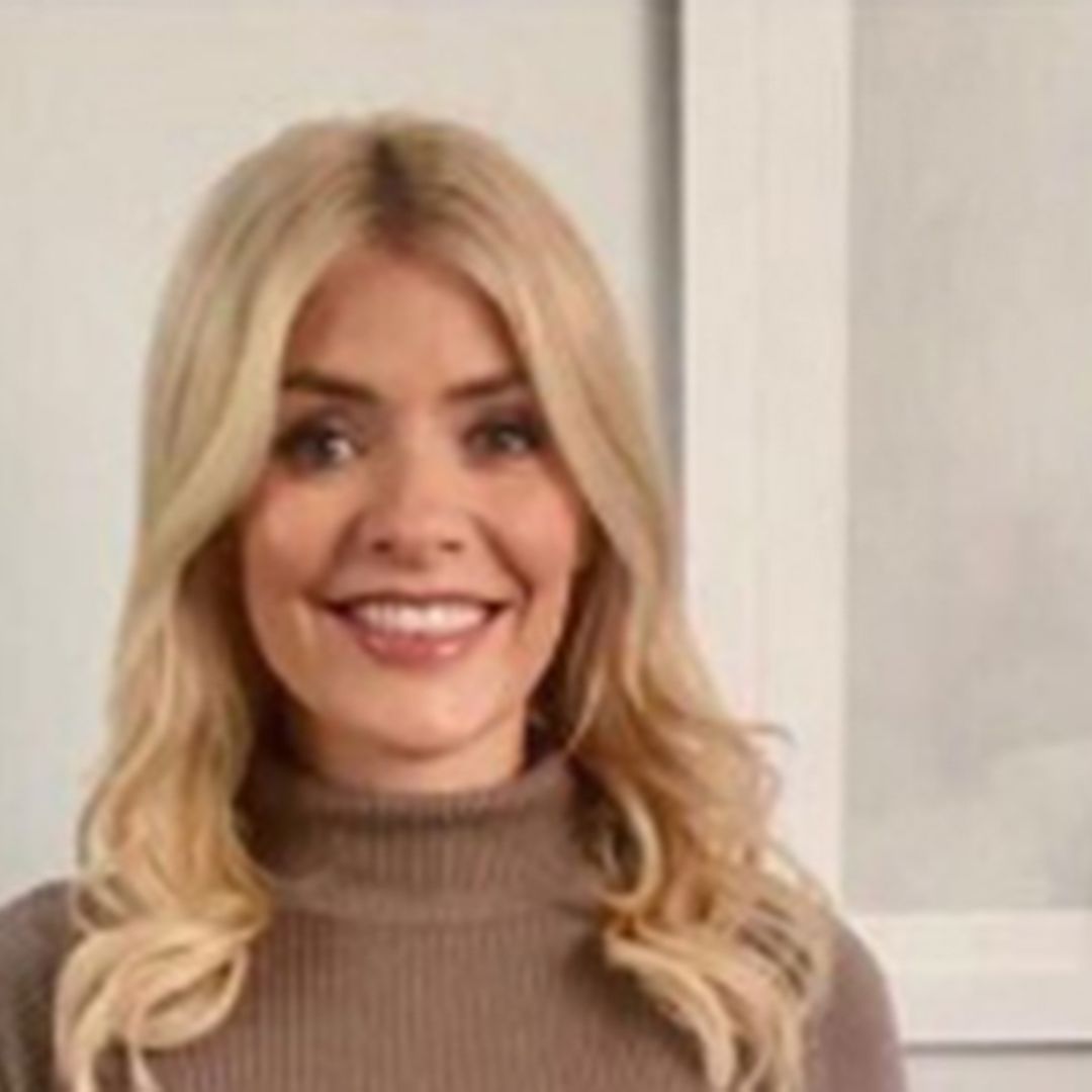 Holly Willoughby wears autumnal high-street outfit on This Morning