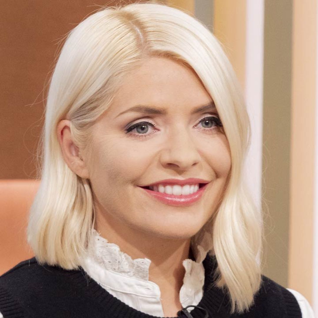 Holly Willoughby finally returns to This Morning in flirty mini dress