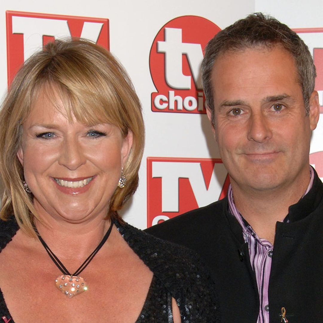 Fern Britton's husband Phil Vickery removes wedding ring for first post-split TV appearance