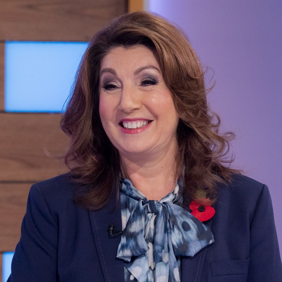 Loose Womens Jane Mcdonald Impresses With Form Flattering Outfit As She Shares Incredible 