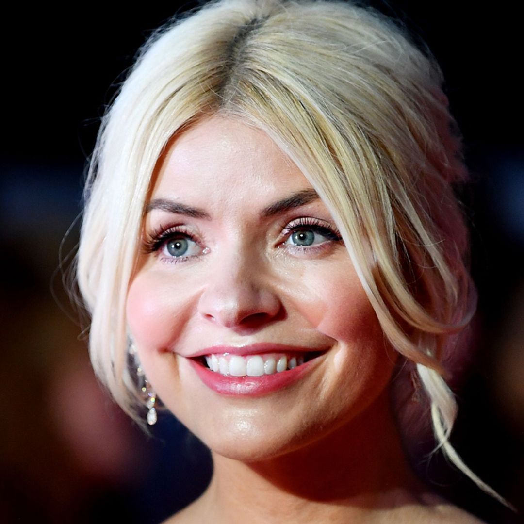 Holly Willoughby's seriously spectacular dress has to be seen to be believed