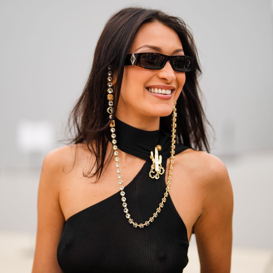 The Surprising Return of the Brooch in 2025