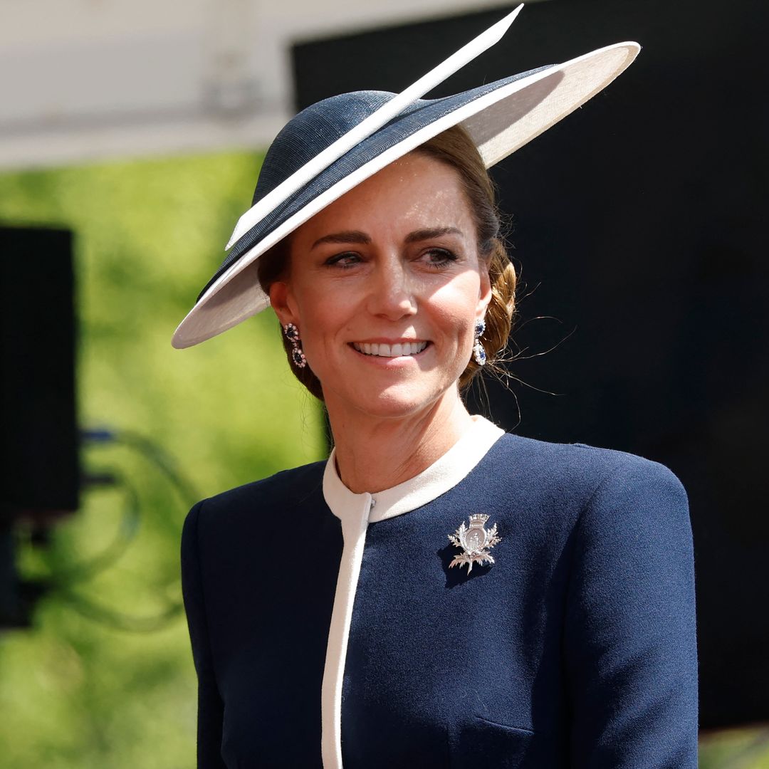 Princess Kate turns heads in never-before-seen brooch with touching tribute