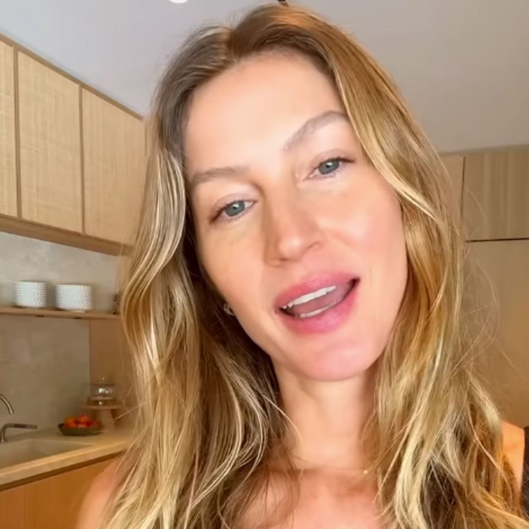 Gisele Bündchen showcases tiny baby bump in bikini