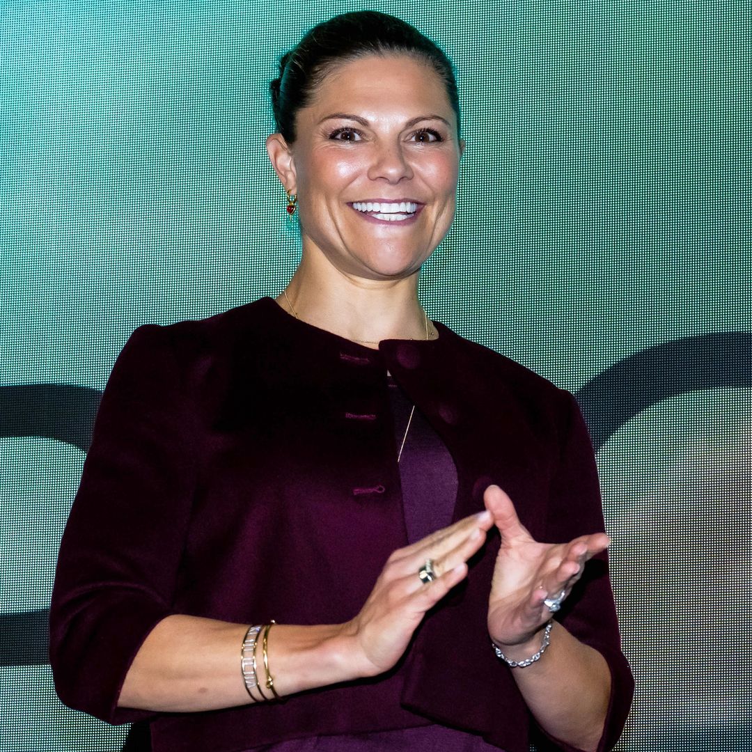 Crown Princess Victoria is a vision in slinky high street skirt