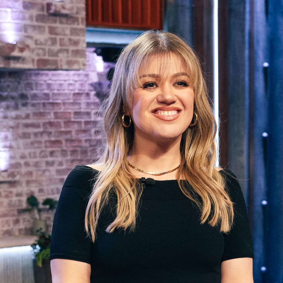 Kelly Clarkson switches up her look again only days after transformation that got fans talking