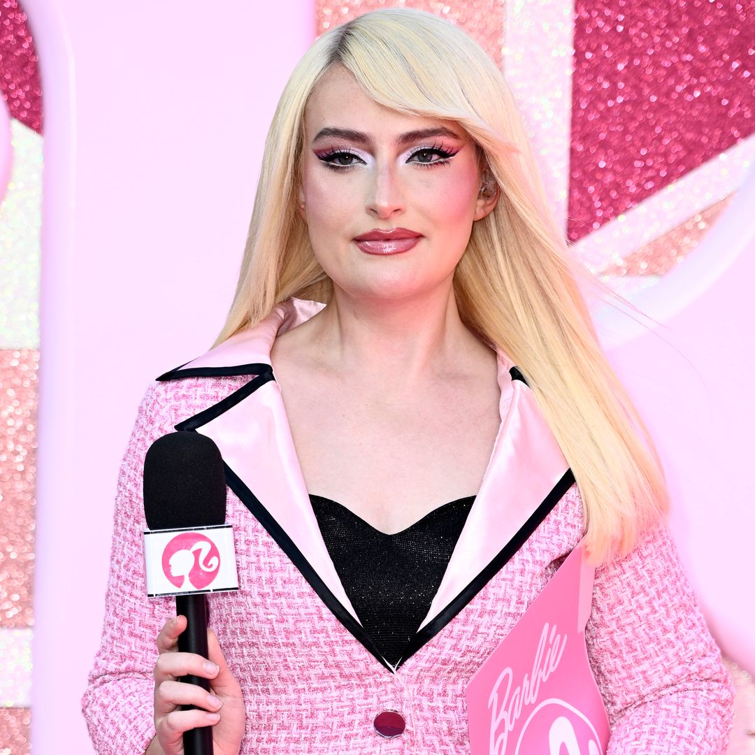 Amelia Dimoldenberg transforms into News Anchor Barbie for red carpet look we never expected