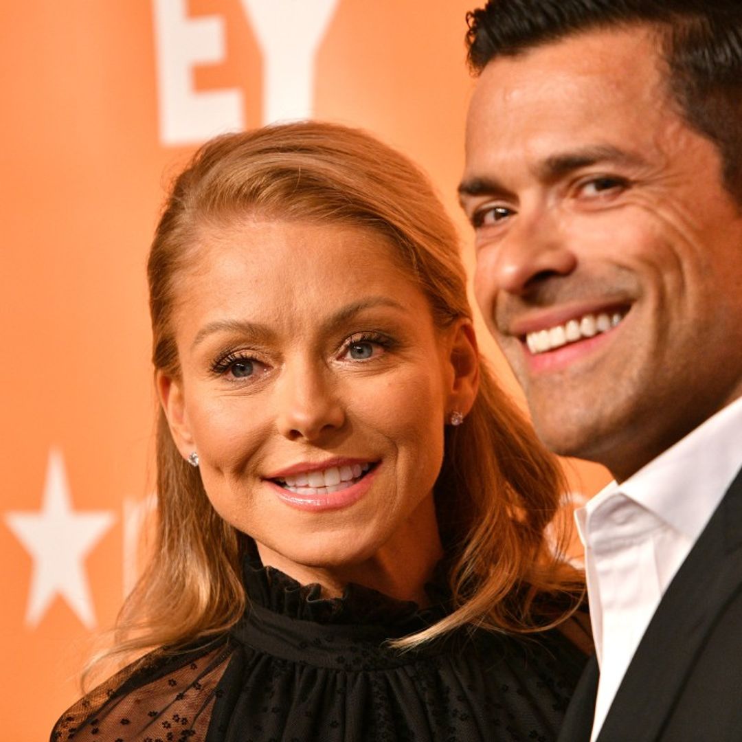 Kelly Ripa and Mark Consuelos reveal realities of their height difference in tongue-in-cheek photo