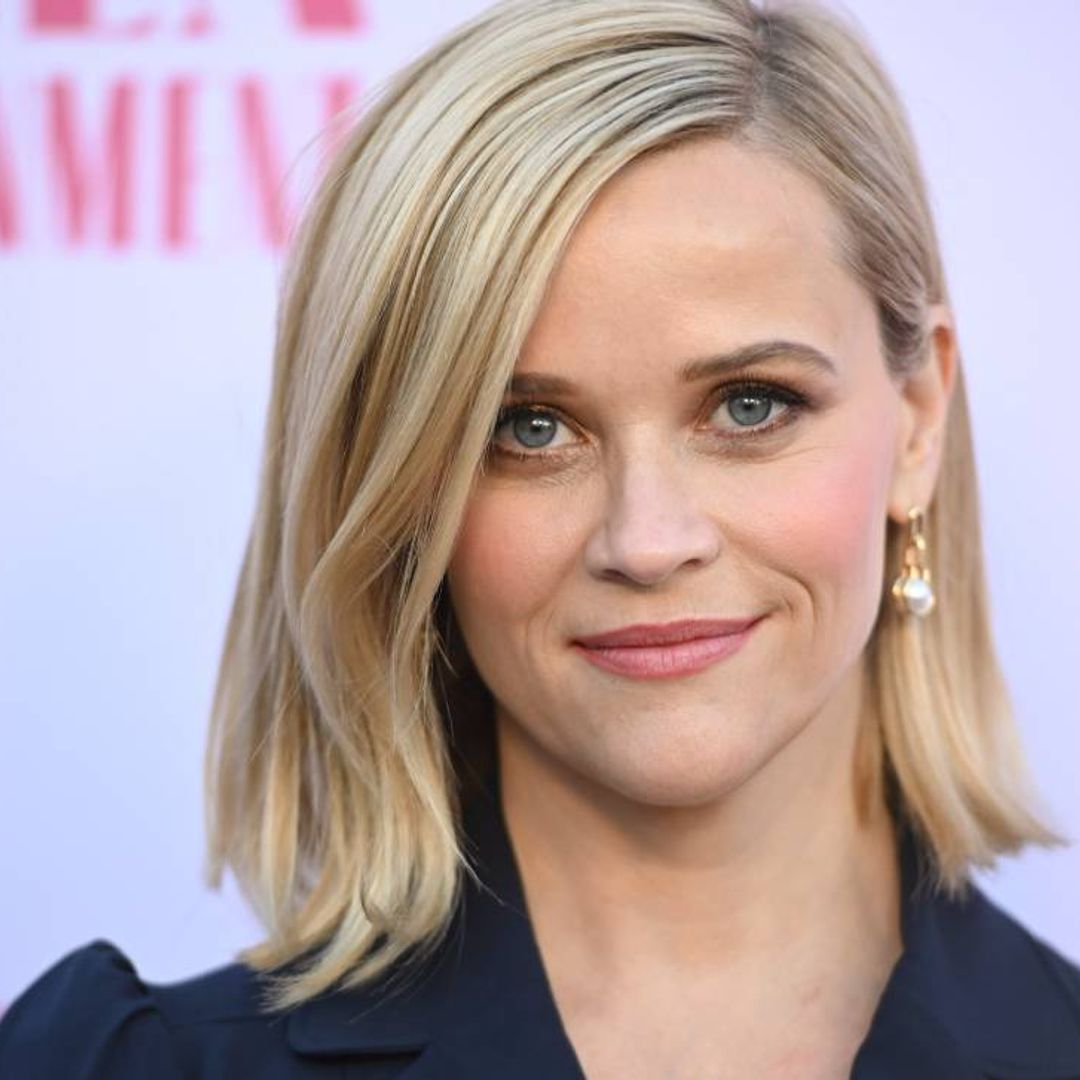 Reese Witherspoon and teenage son could be twins in latest photo