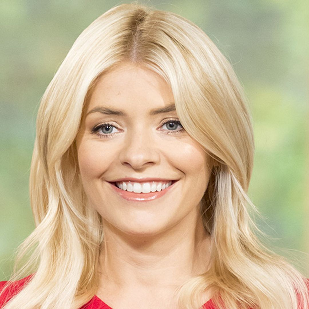 Holly Willoughby is a natural beauty in new beach selfie – see the snap!