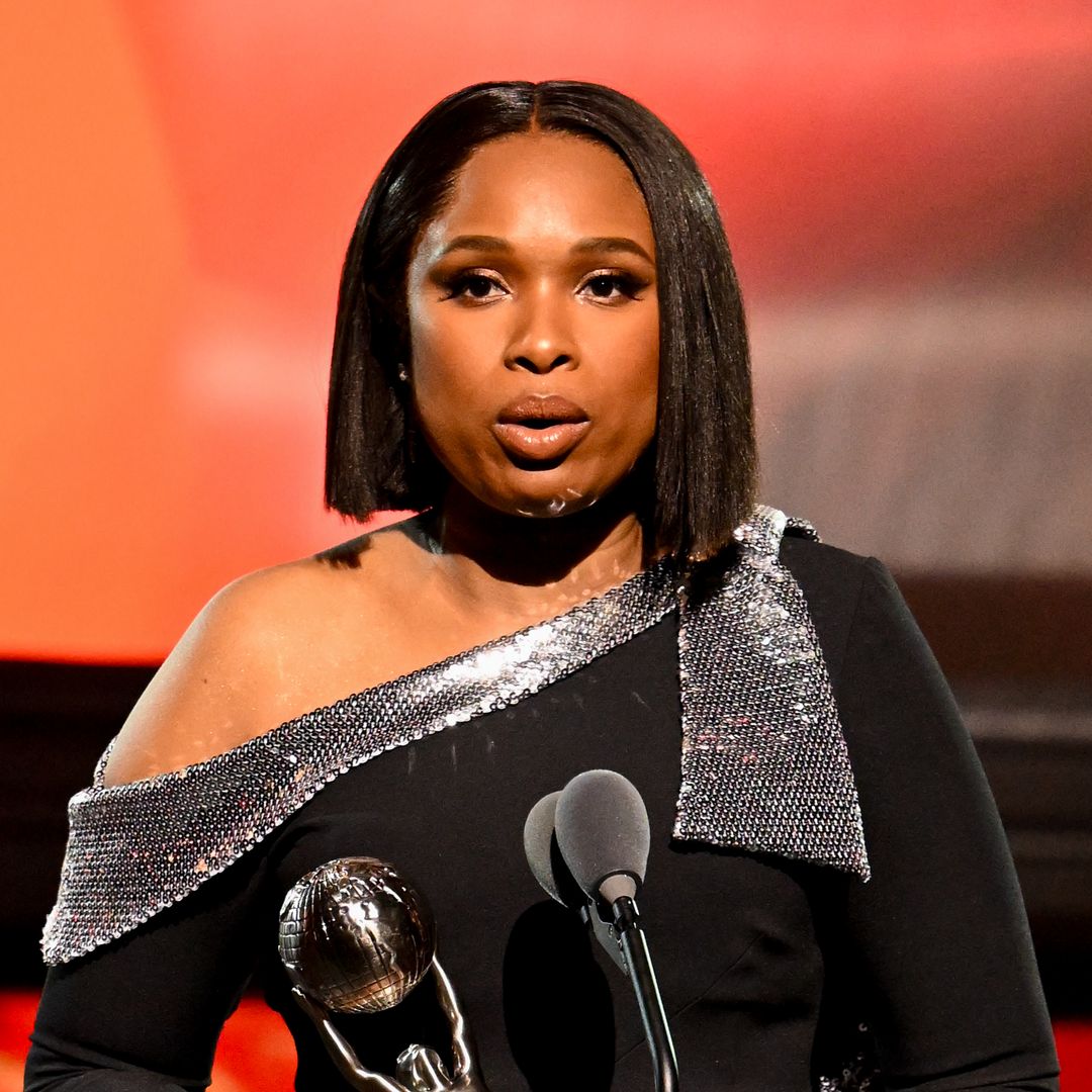 Jennifer Hudson has tearful reaction to talk show news