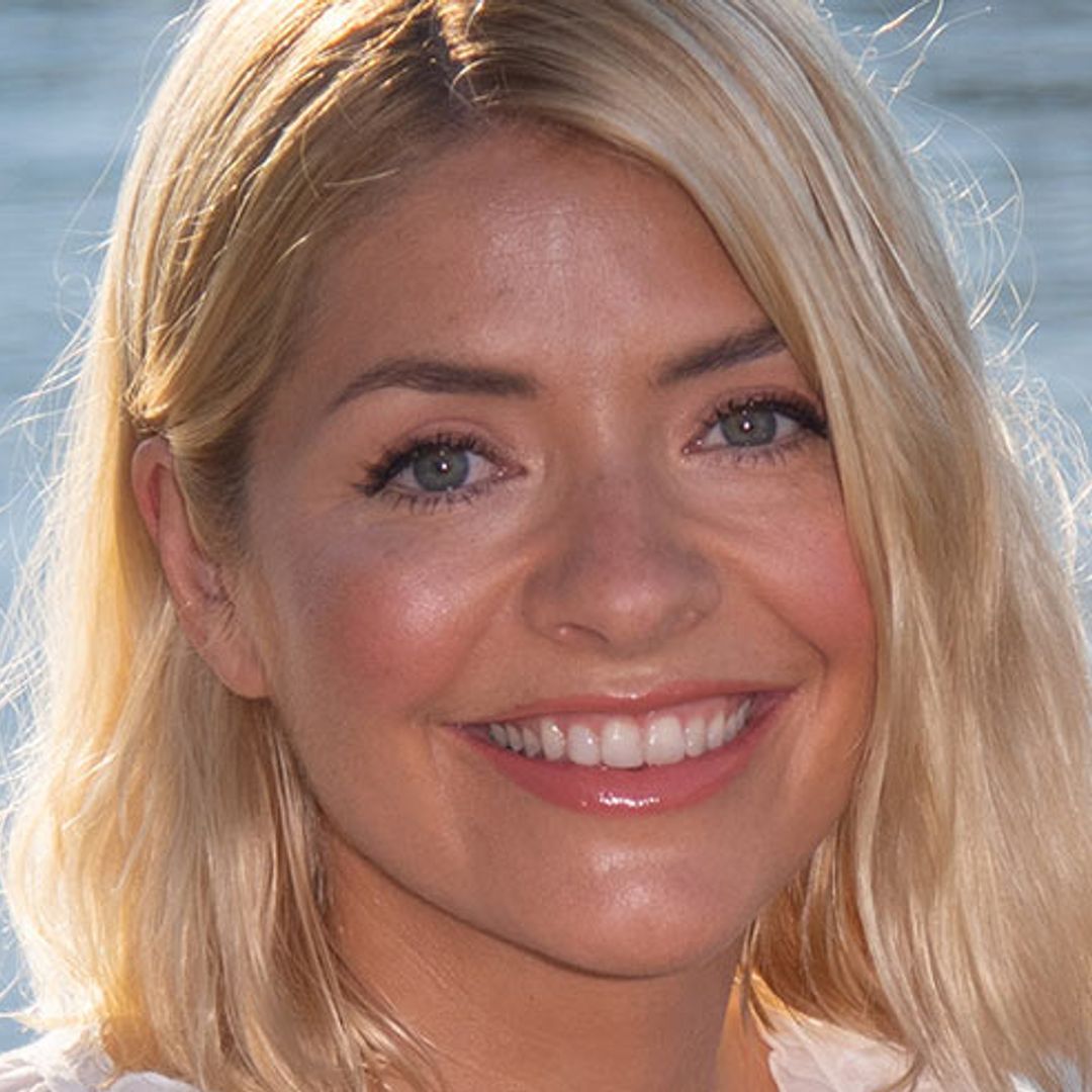Holly Willoughby's terrific in tartan on I'm a Celebrity and causes the All Saints website to crash