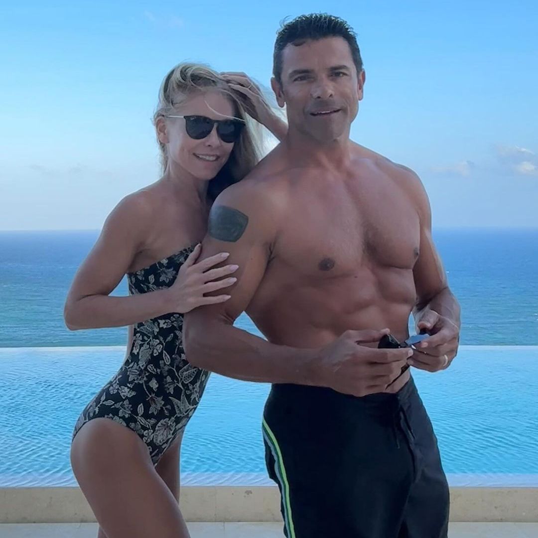 Kelly Ripa's son Joaquin's muscular body rivals famous dad's in new photo